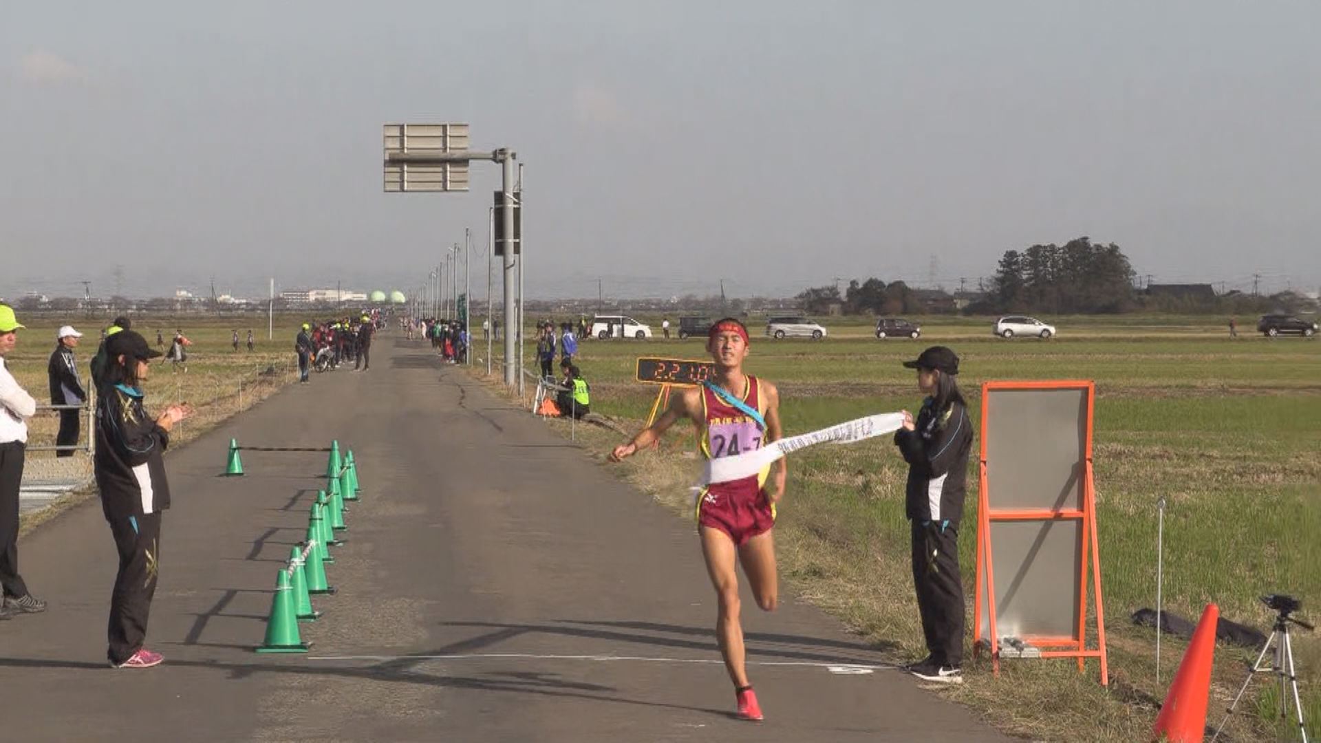 県高校駅伝大会  男子は関根学園6位 高田17位