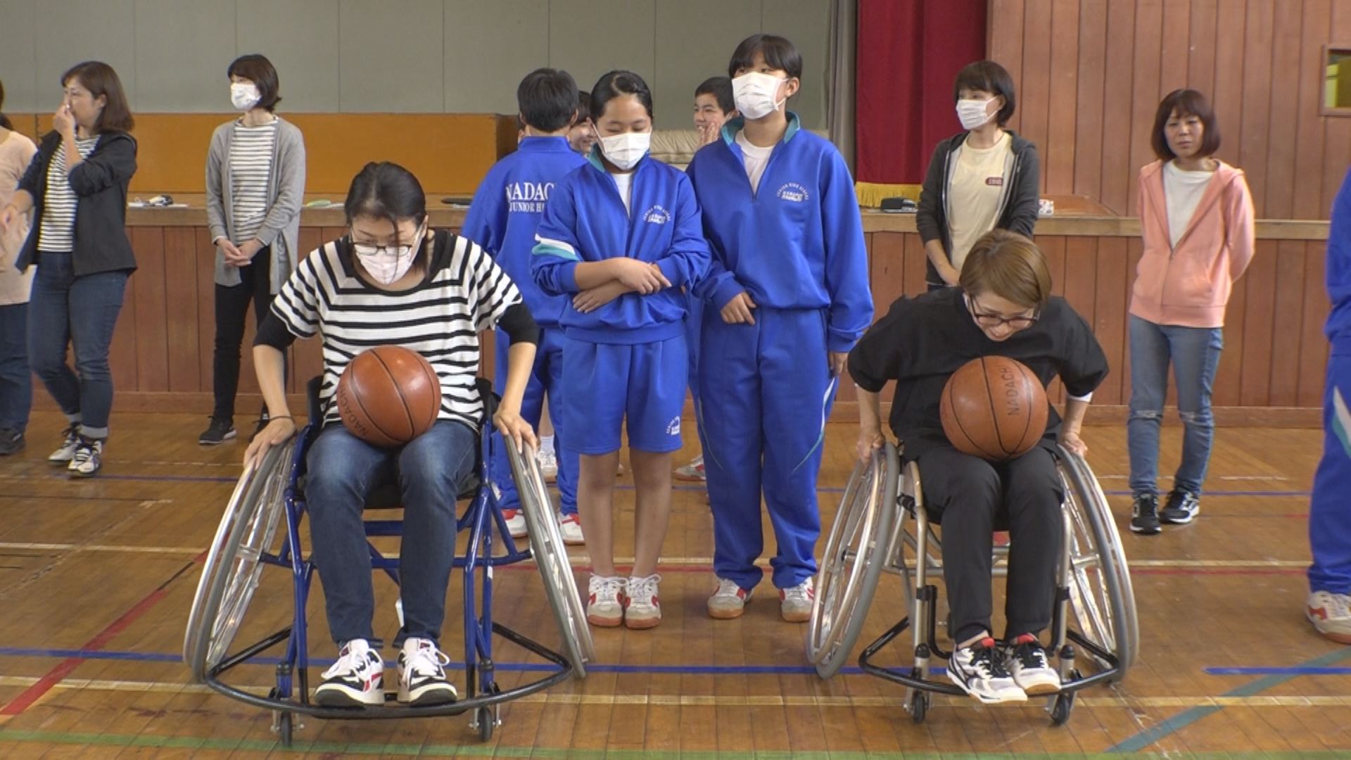 名立中生徒が車椅子バスケを体験！