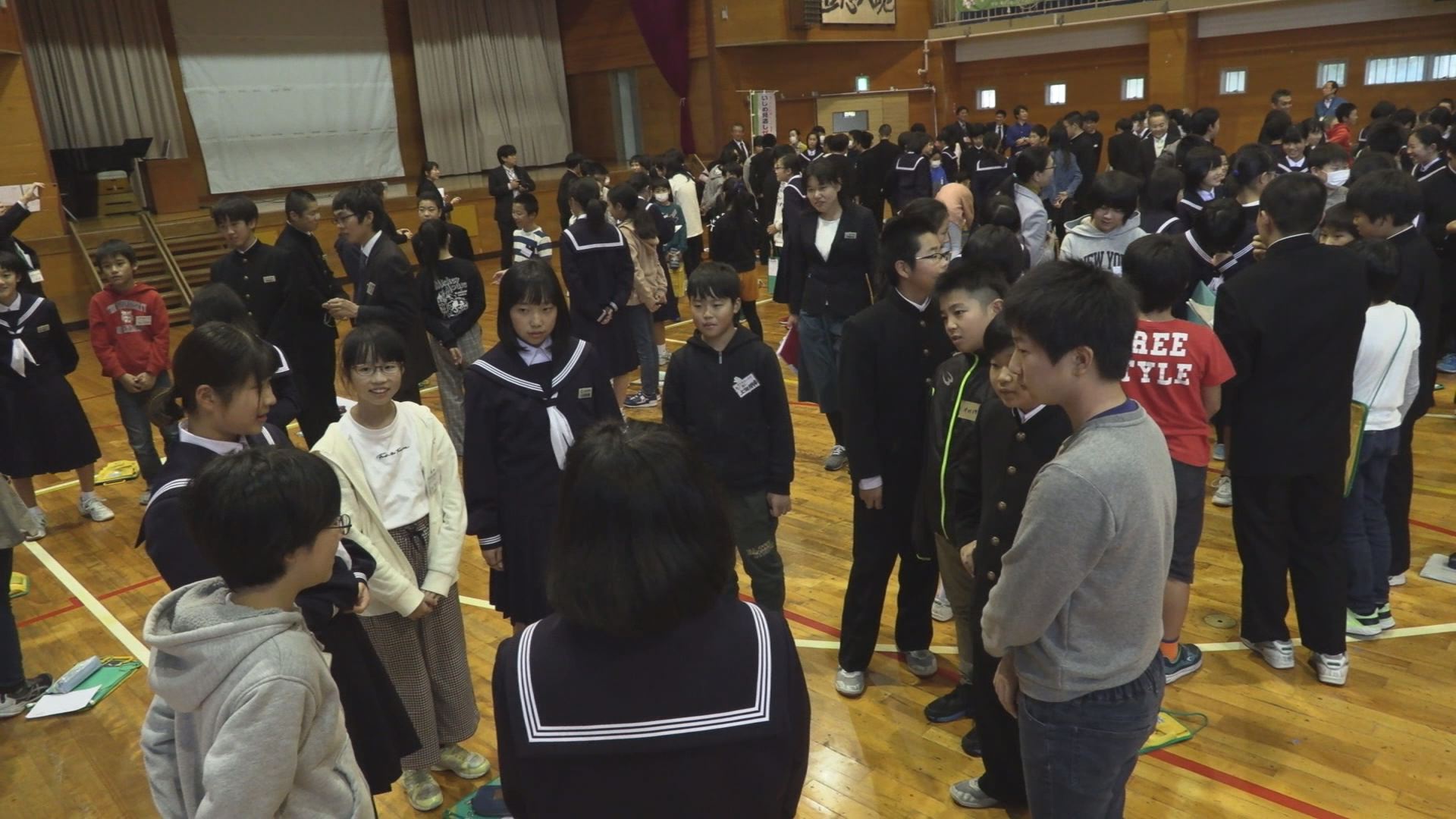 直江津東中学校区 いじめ見逃しゼロスクール集会　鍵は感謝をつたえあうこと