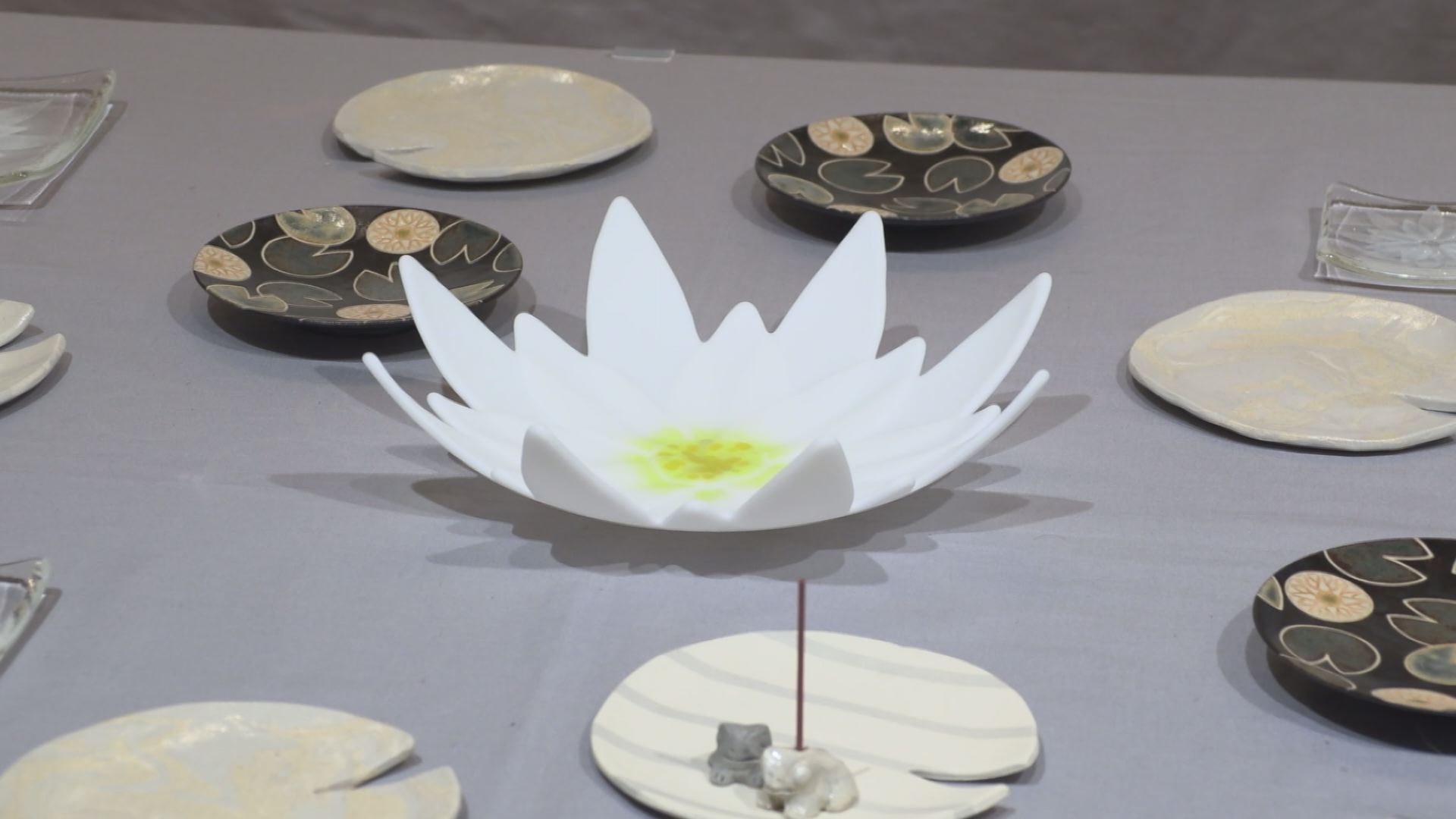 陶芸家 ガラス造形家 合同の「陶房栁澤×falaj×和楽窯 」展　アートサロン遊心堂