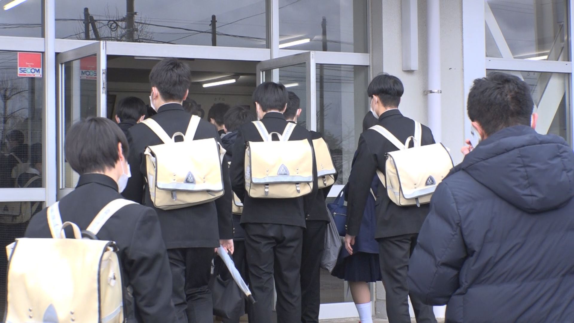 公立高校入試一斉にスタート 感染防止対策も徹底　