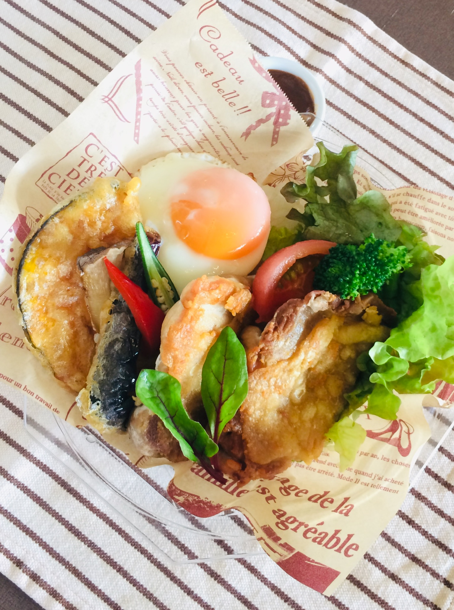 「ヨーデル金谷」チキンロコモコ♪