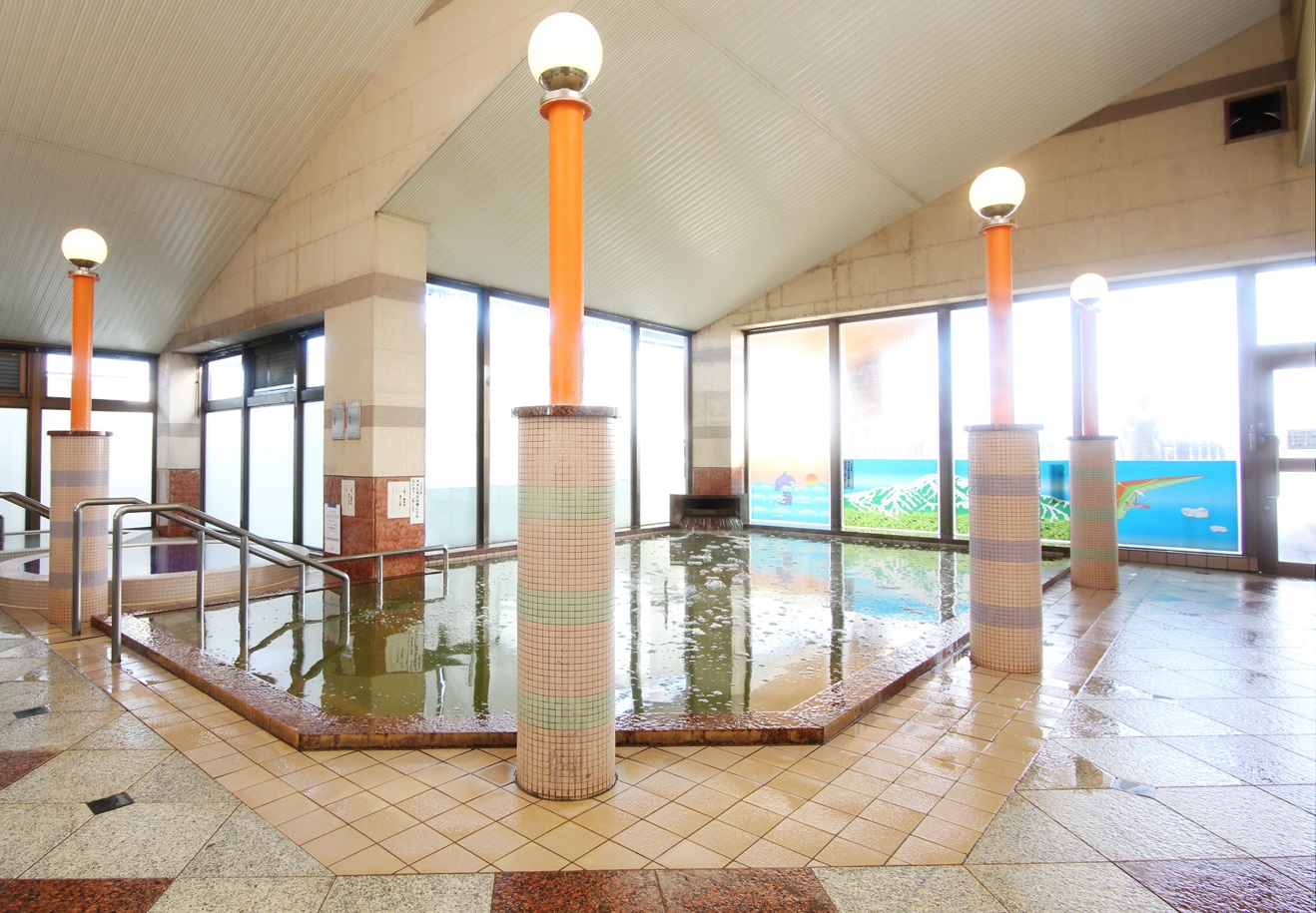 上越市三セク 温浴･宿泊施設の臨時休館へ