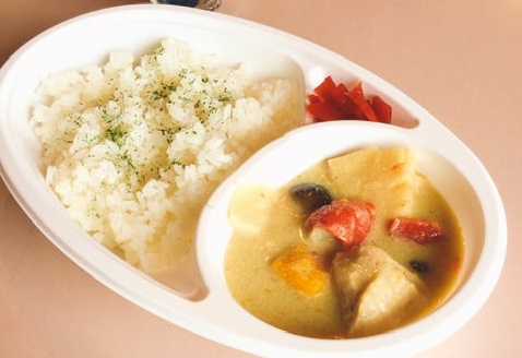 「山の家カフェ」グリーンカレー♪
