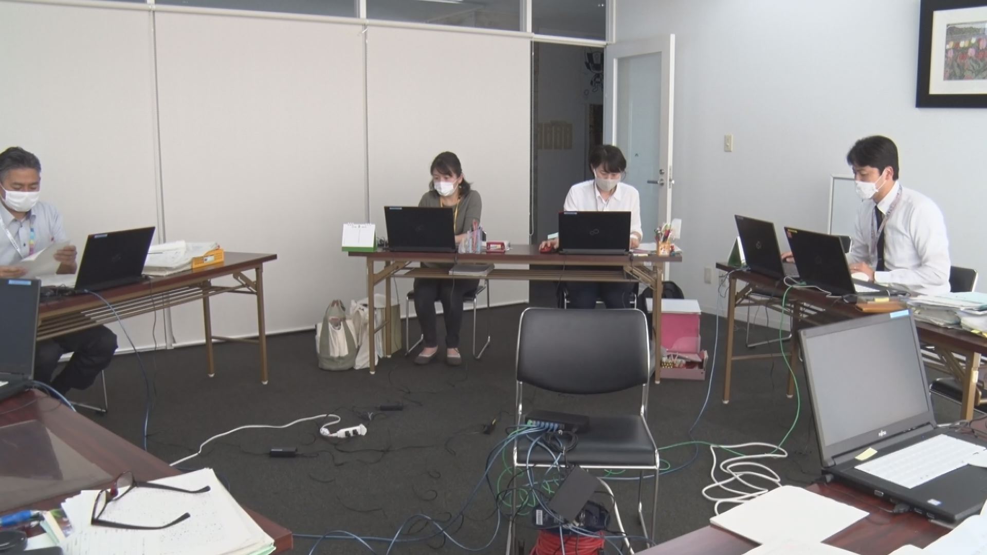 妙高市 職員の分散勤務はじめる