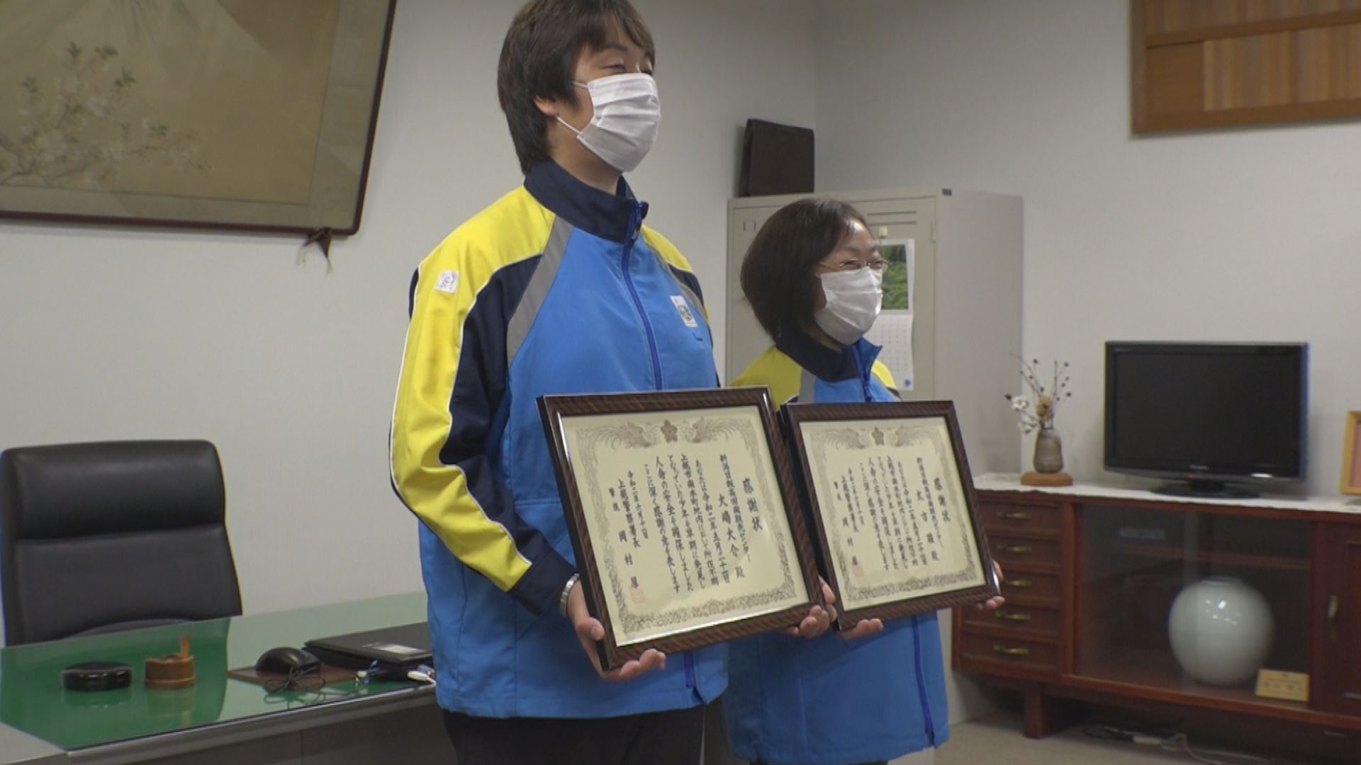 上越市内で行方不明の児童を救助　新聞配達員２人に感謝状