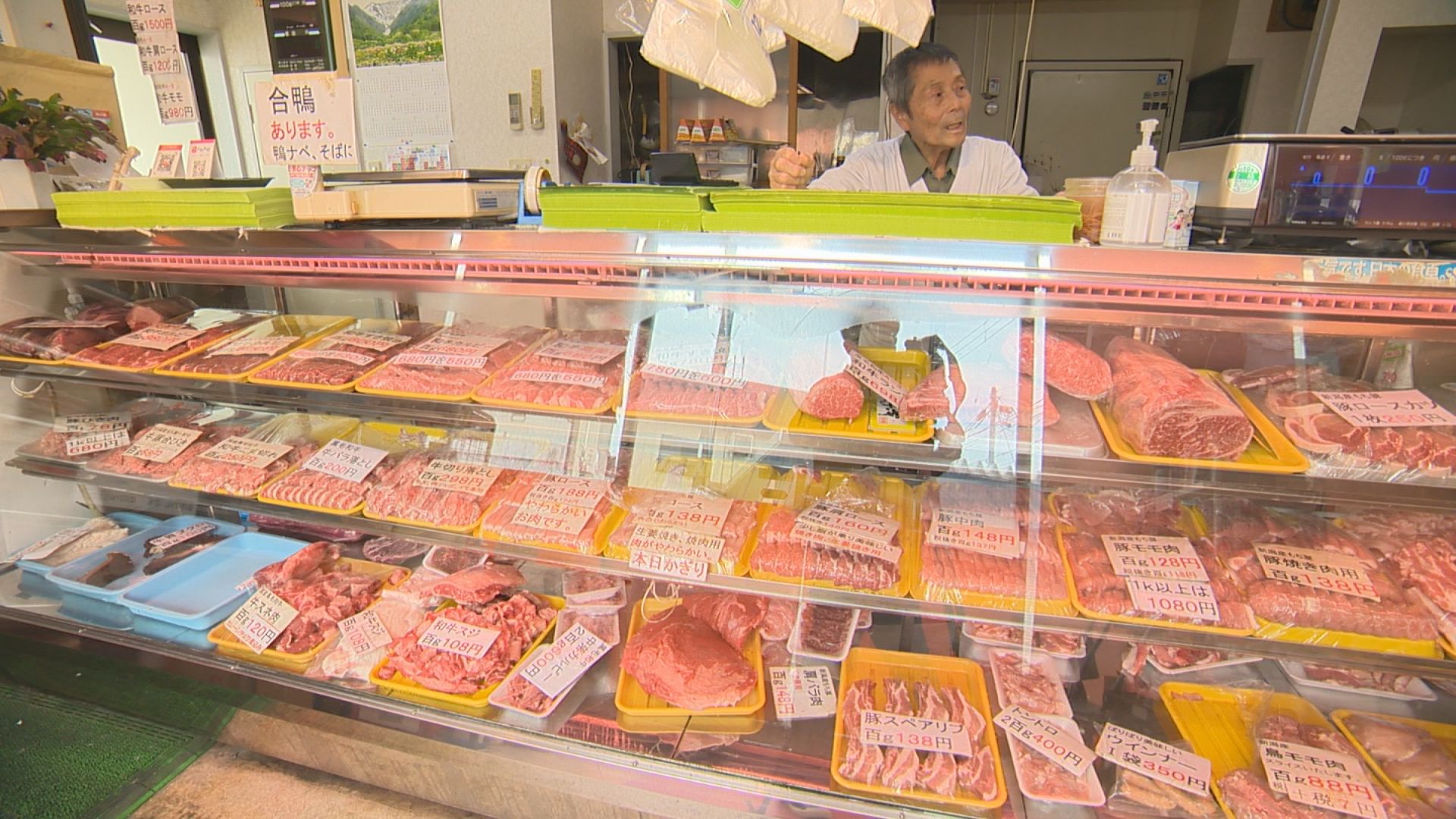 肉のマミー店内