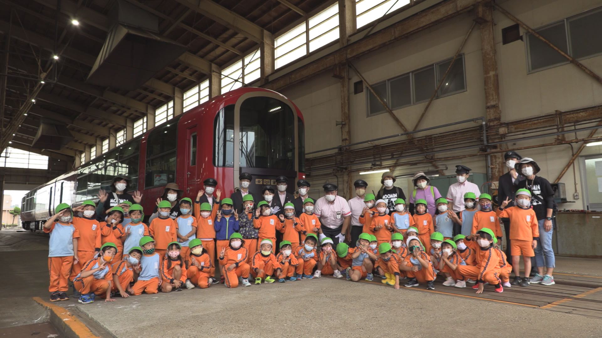 トキ鉄で今年度初 園児が駅の舞台裏を見学