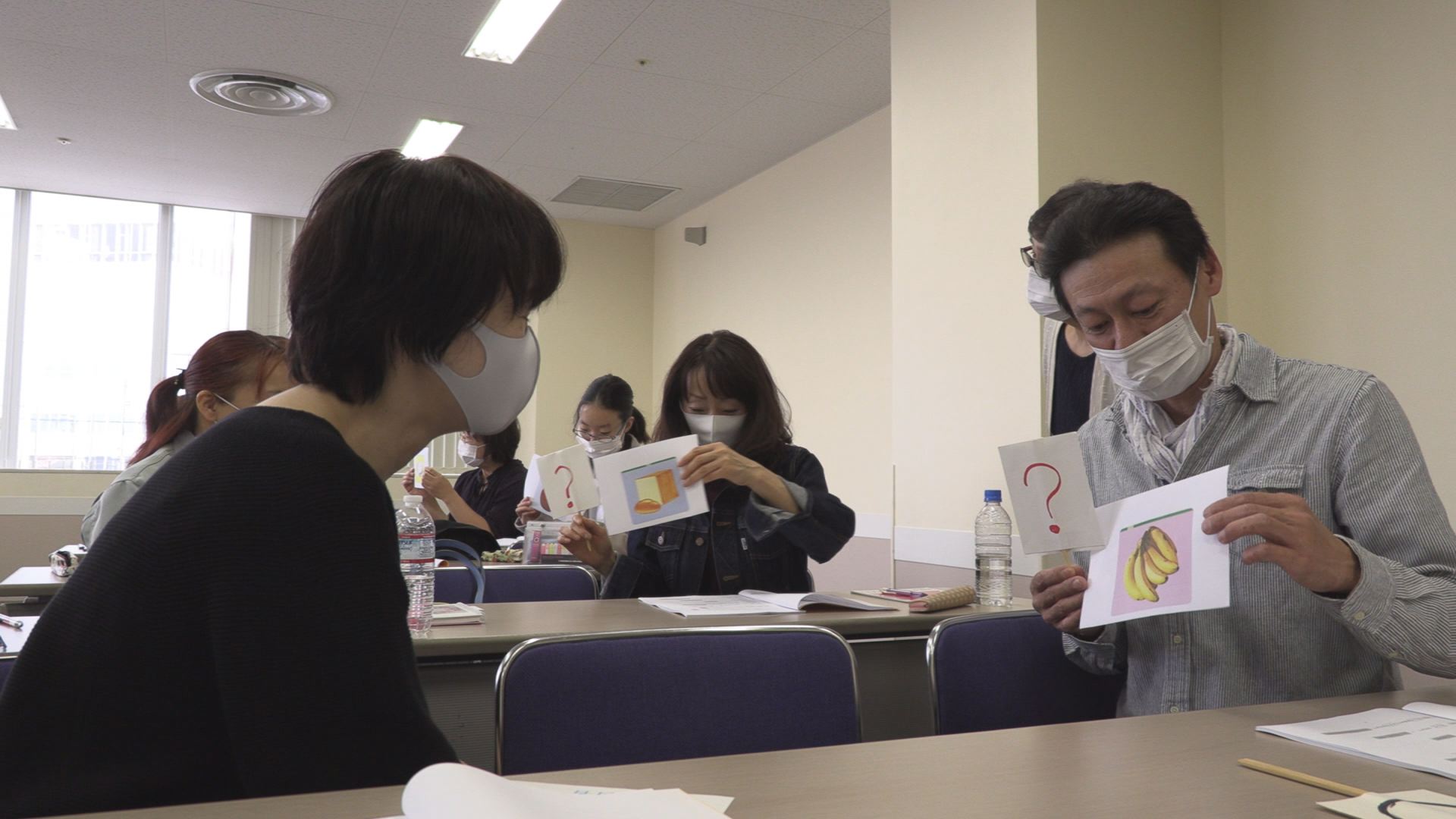 伝えるコツは「簡潔に」 外国人に日本語を教えるボランティア養成講座