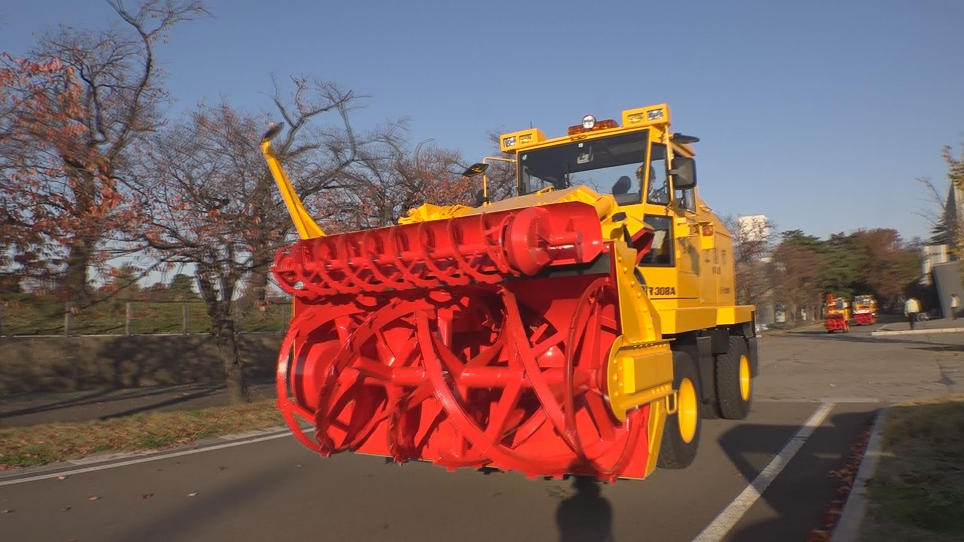 上越市除雪出動式 新規購入9台を引渡し
