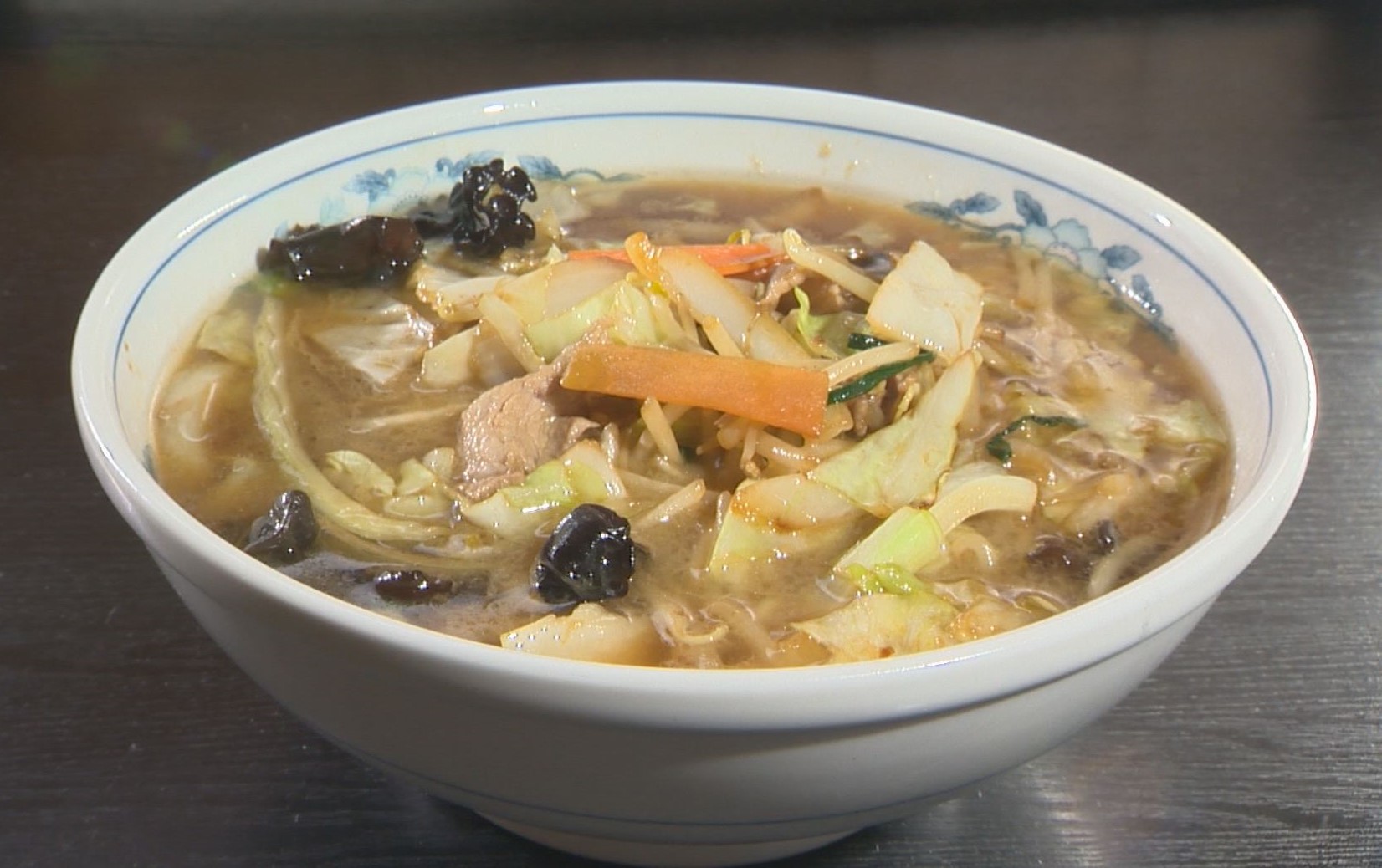 冬にぴったり熱々ラーメン！「ひつじ食堂」