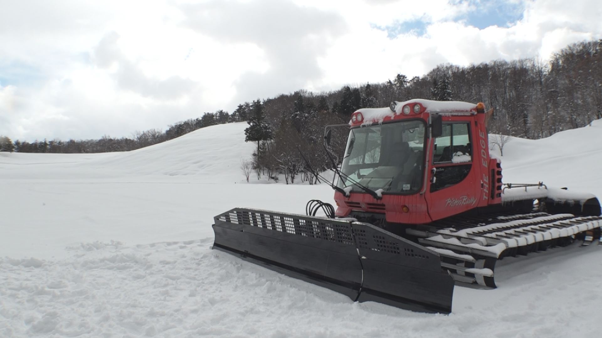 金谷山スキー場 週末にはそり遊び可能に！オープンは1月9日
