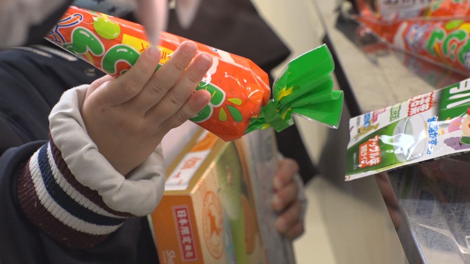 フードバンクじょうえつ ひとり親世帯に食品配布