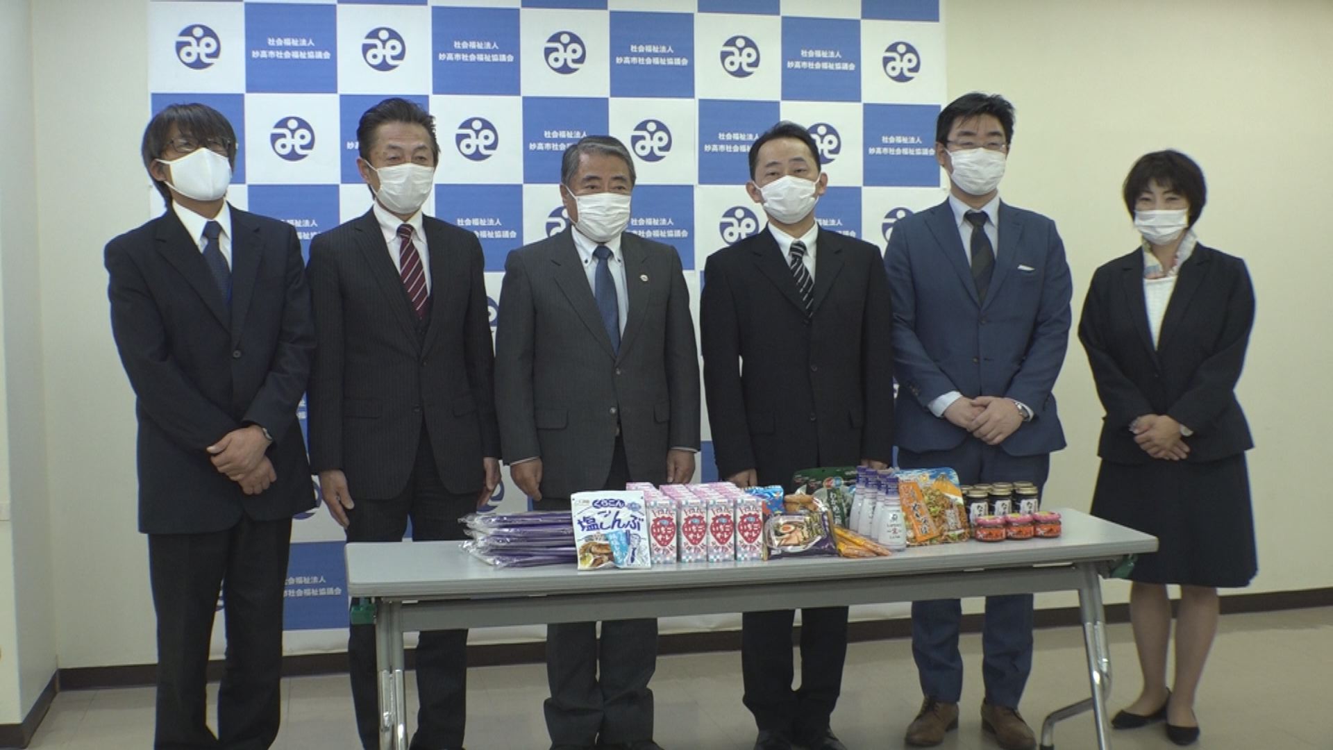 ダイナム新井店が食料品などを社会福祉協議会に寄贈