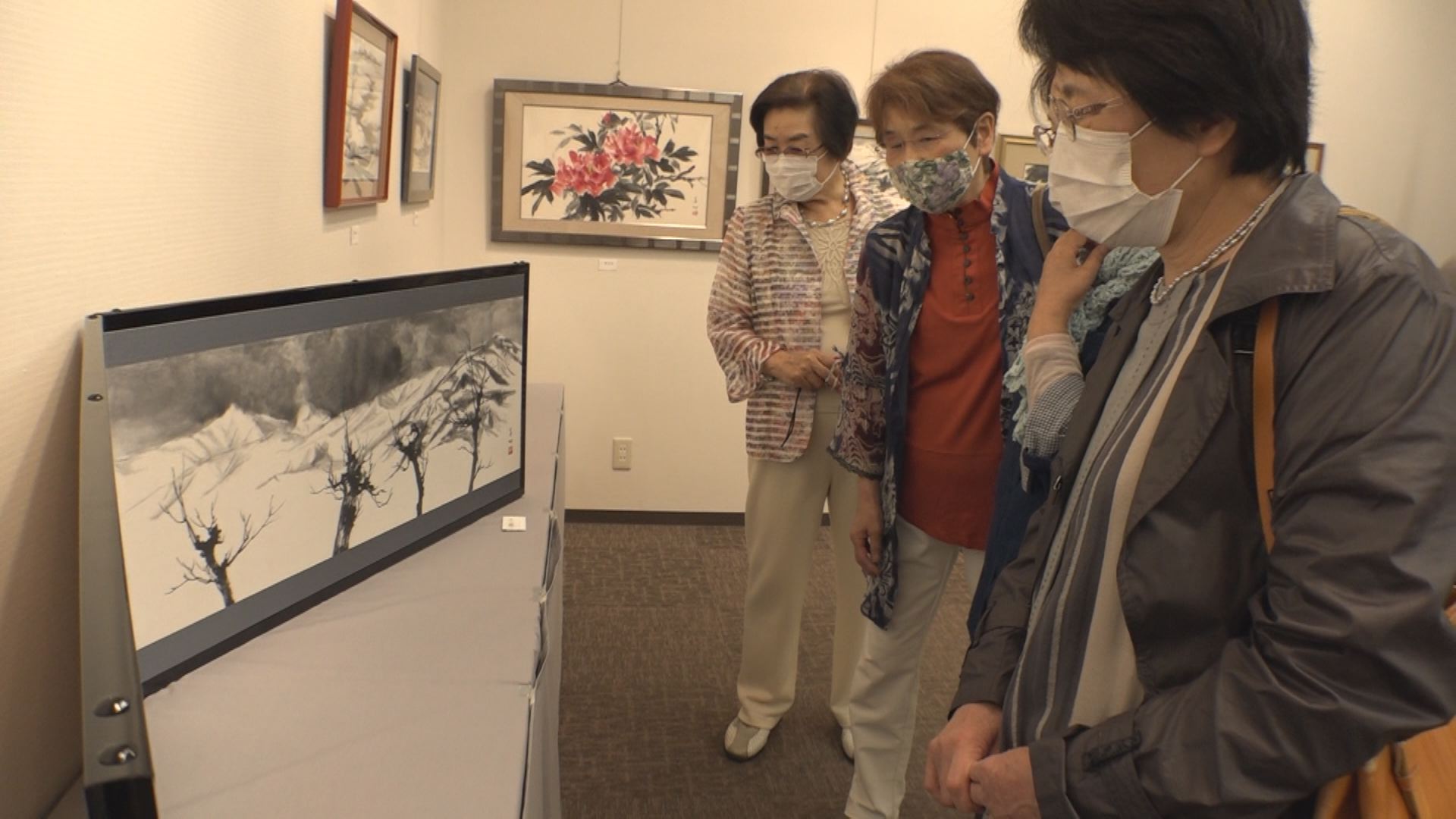 笹川春艸 墨画展  遊心堂ギャラリーで31日まで開催中