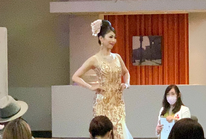 上越市の斎木寛美さん ミセスオブザイヤー県大会でグランプリ！
