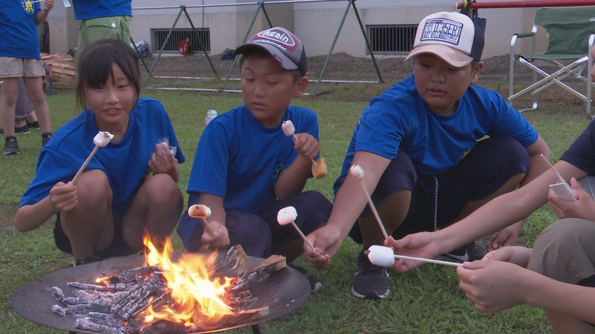 今年度で閉校する古城小 夏の思い出にグラウンドでキャンプ！