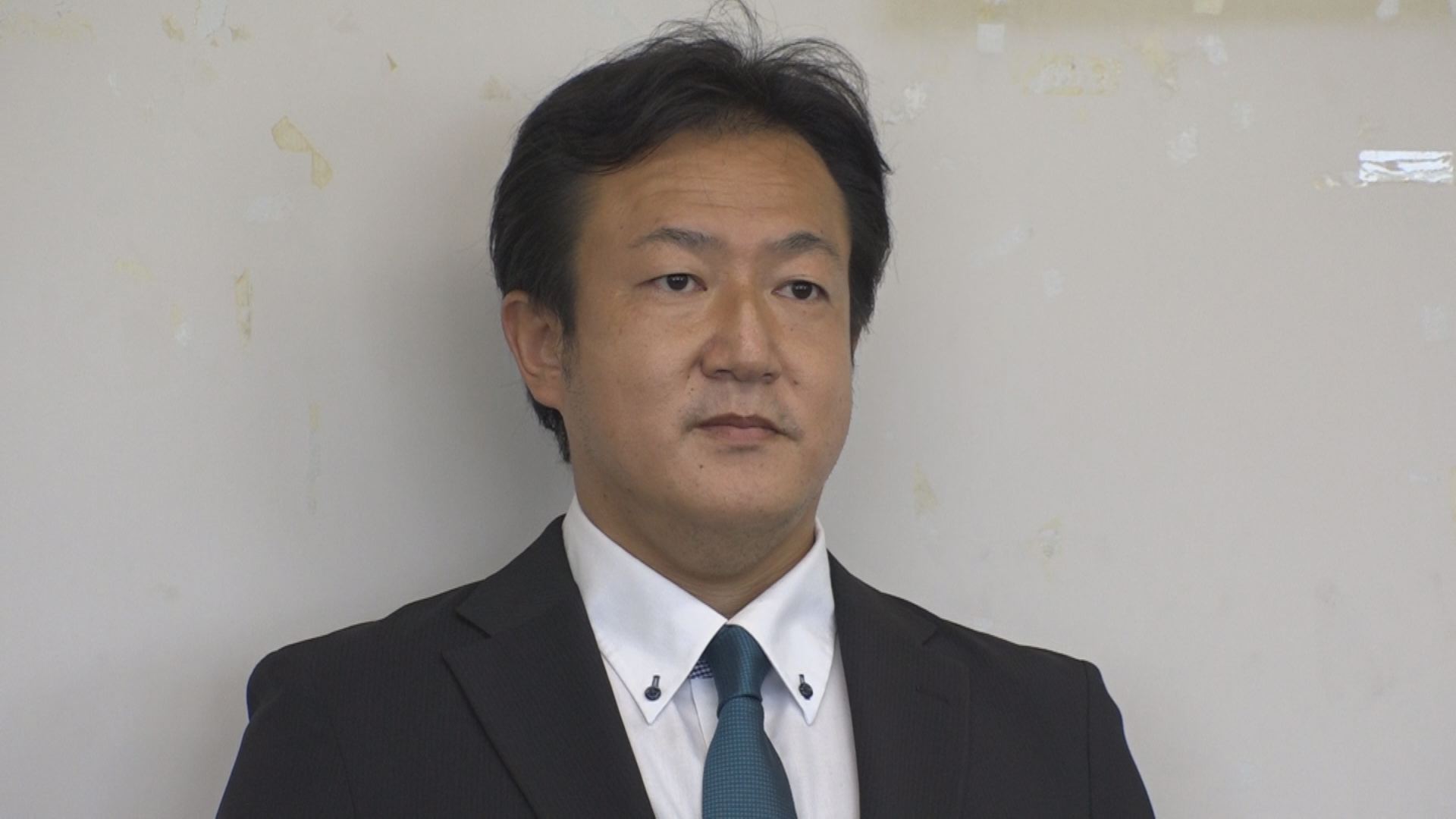 上越市議補選  元教員の木南和也さんが立候補表明