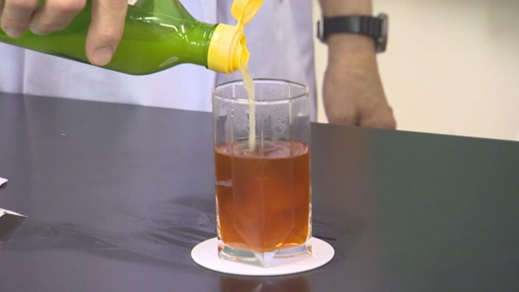酸性とアルカリ性の実験（レモン）