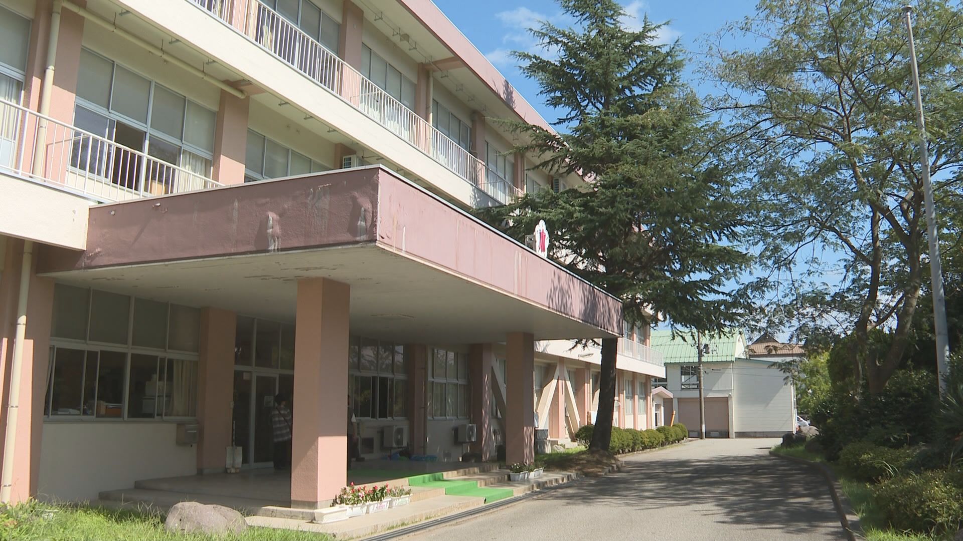 加茂小学校創立100周年 夕づる集会／佐渡テレビジョン