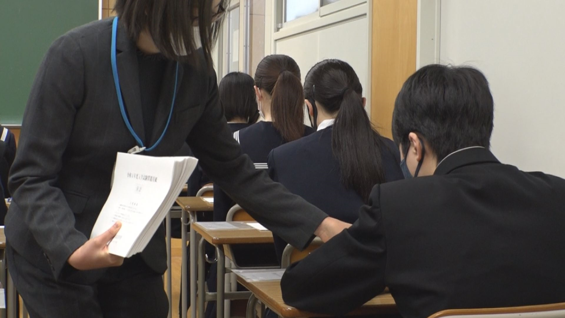 上越市の私立高校で入試はじまる  雪の影響で遅れる生徒も