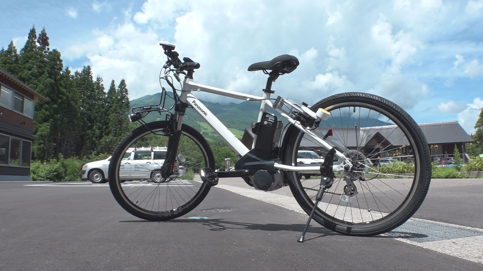 妙高高原で電動アシスト付き自転車「E-BIKE」 周遊実証実験スタート！