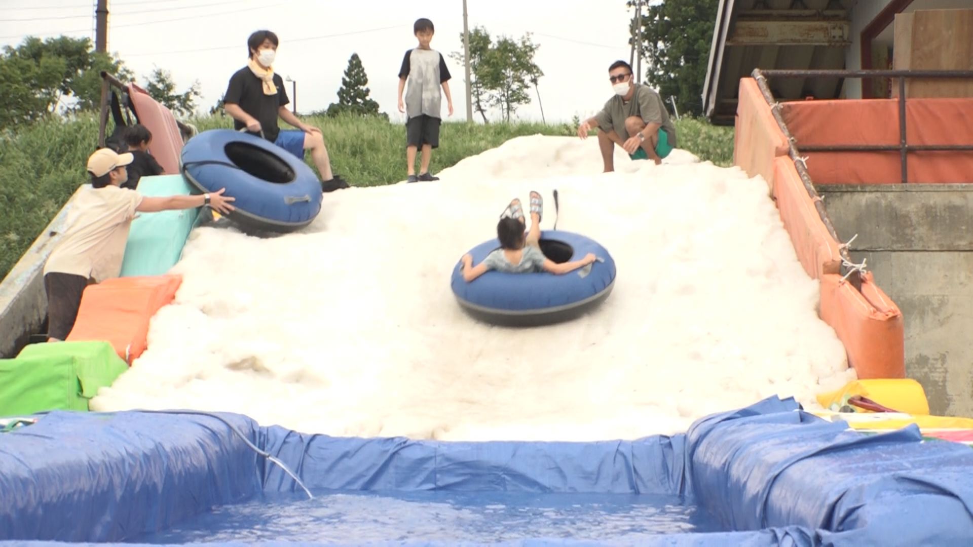 夏の安塚で雪を満喫！山のうえ真夏の雪まつり