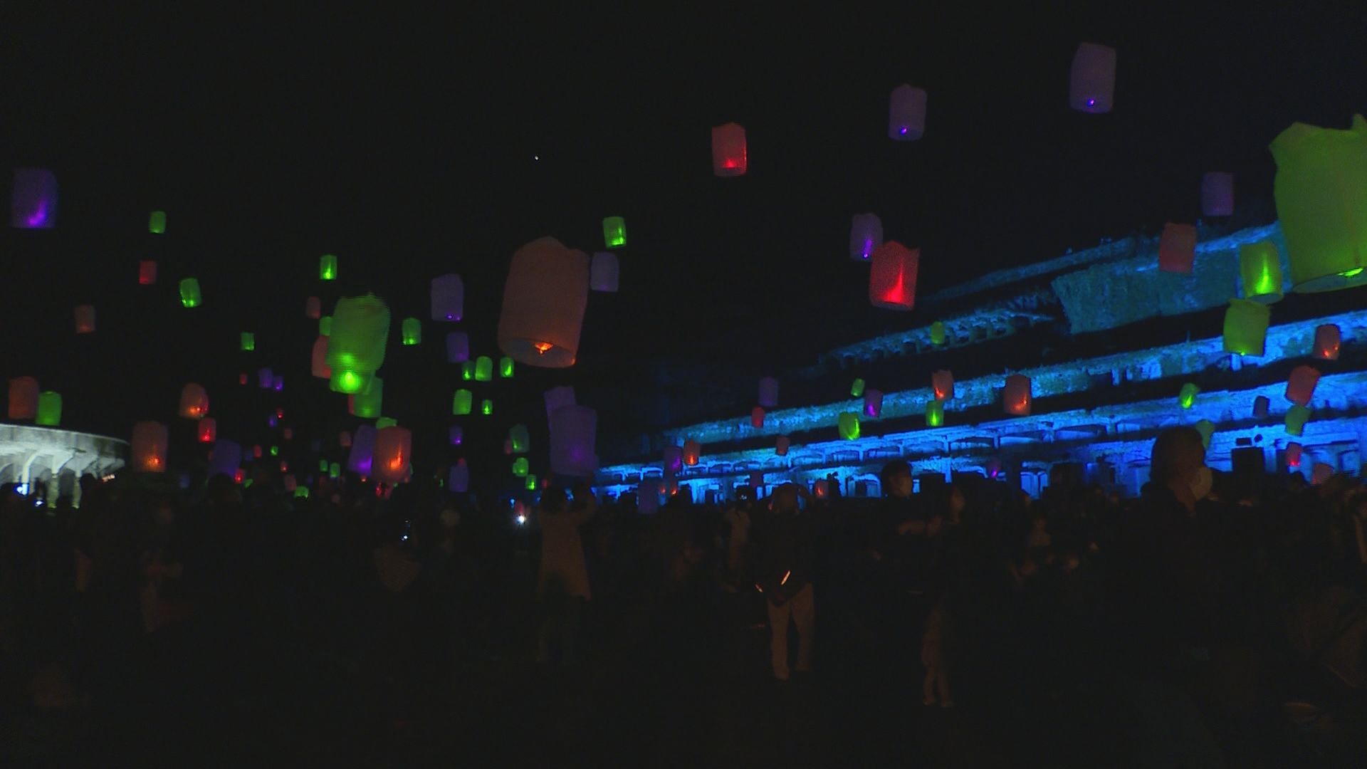 カラフルな光が空を彩るランタンフェス　佐渡初上陸！／佐渡テレビジョン