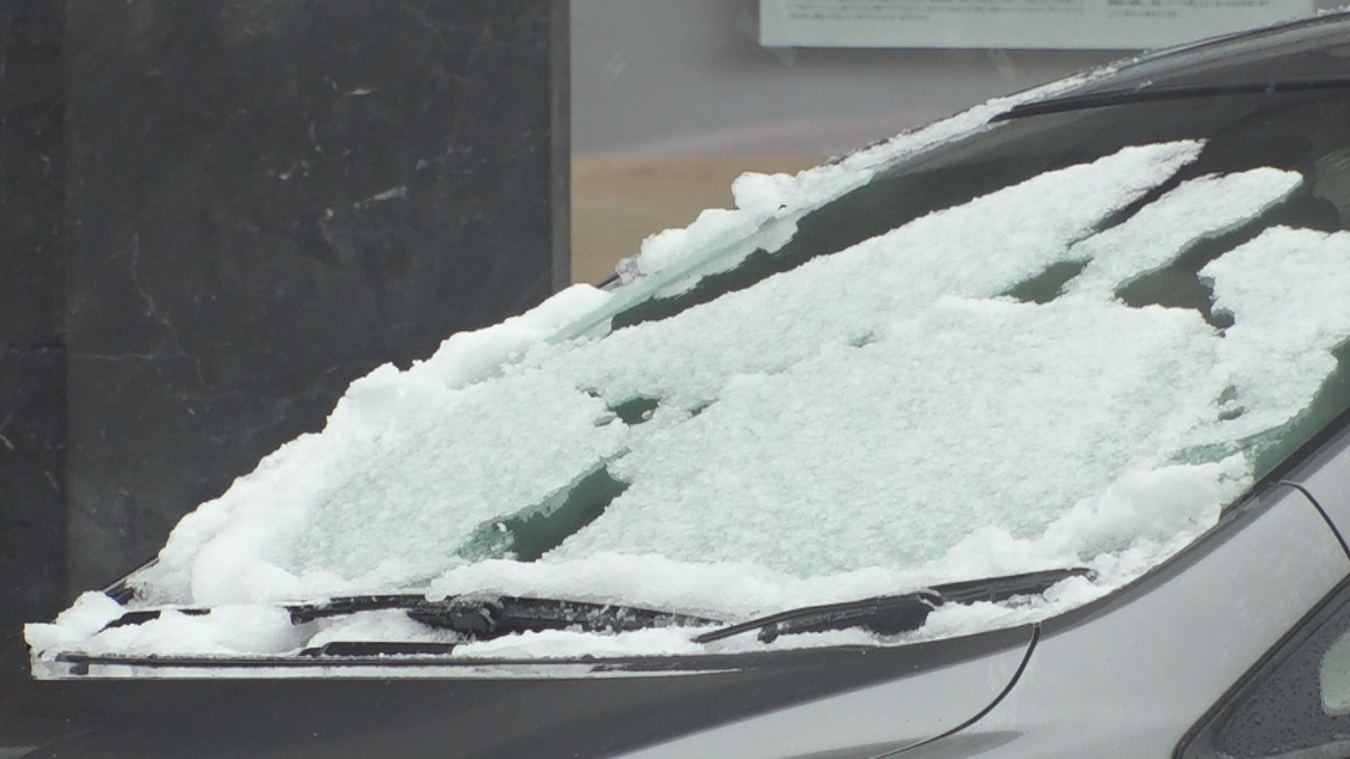 上越地方 あす朝まで平野部5センチ、山沿い30センチの積雪予想