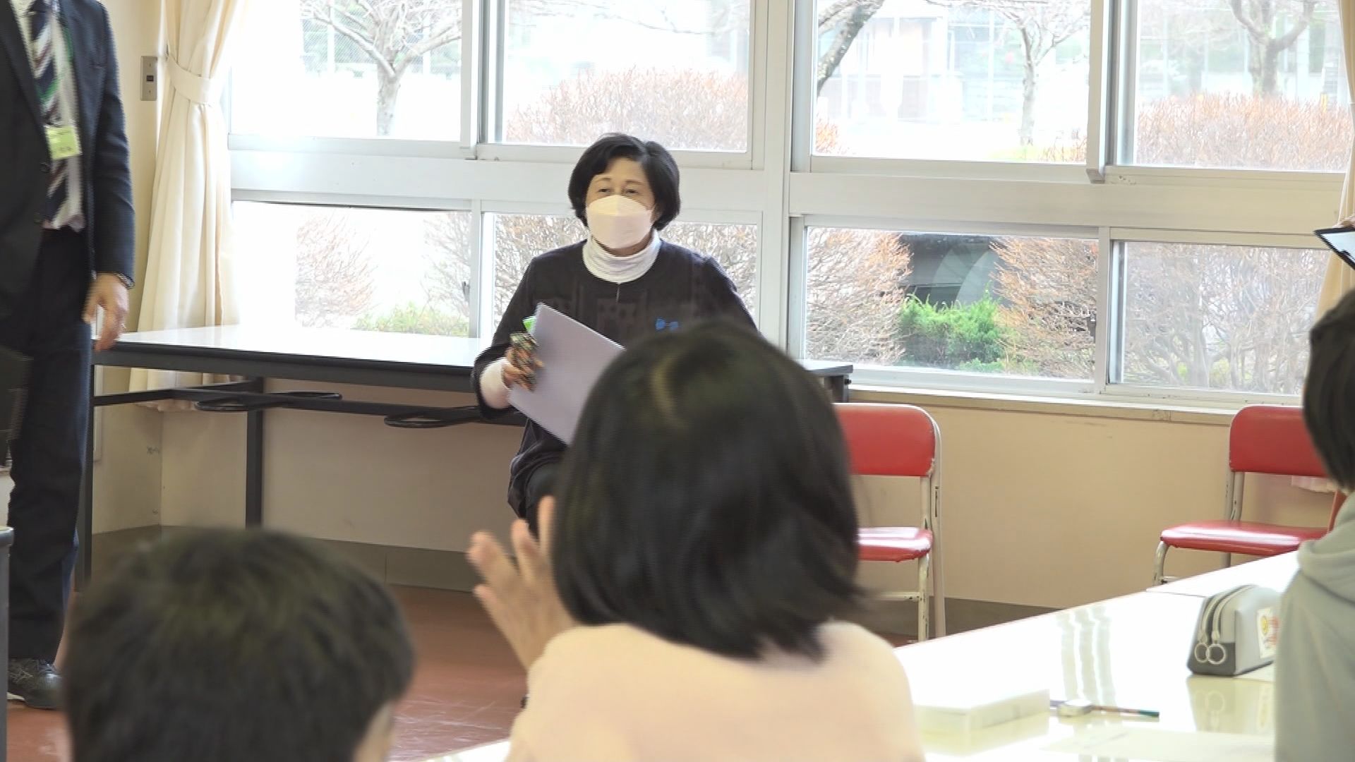 拉致被害者 曽我ひとみさんが児童に家族の大切さ語る／佐渡テレビジョン
