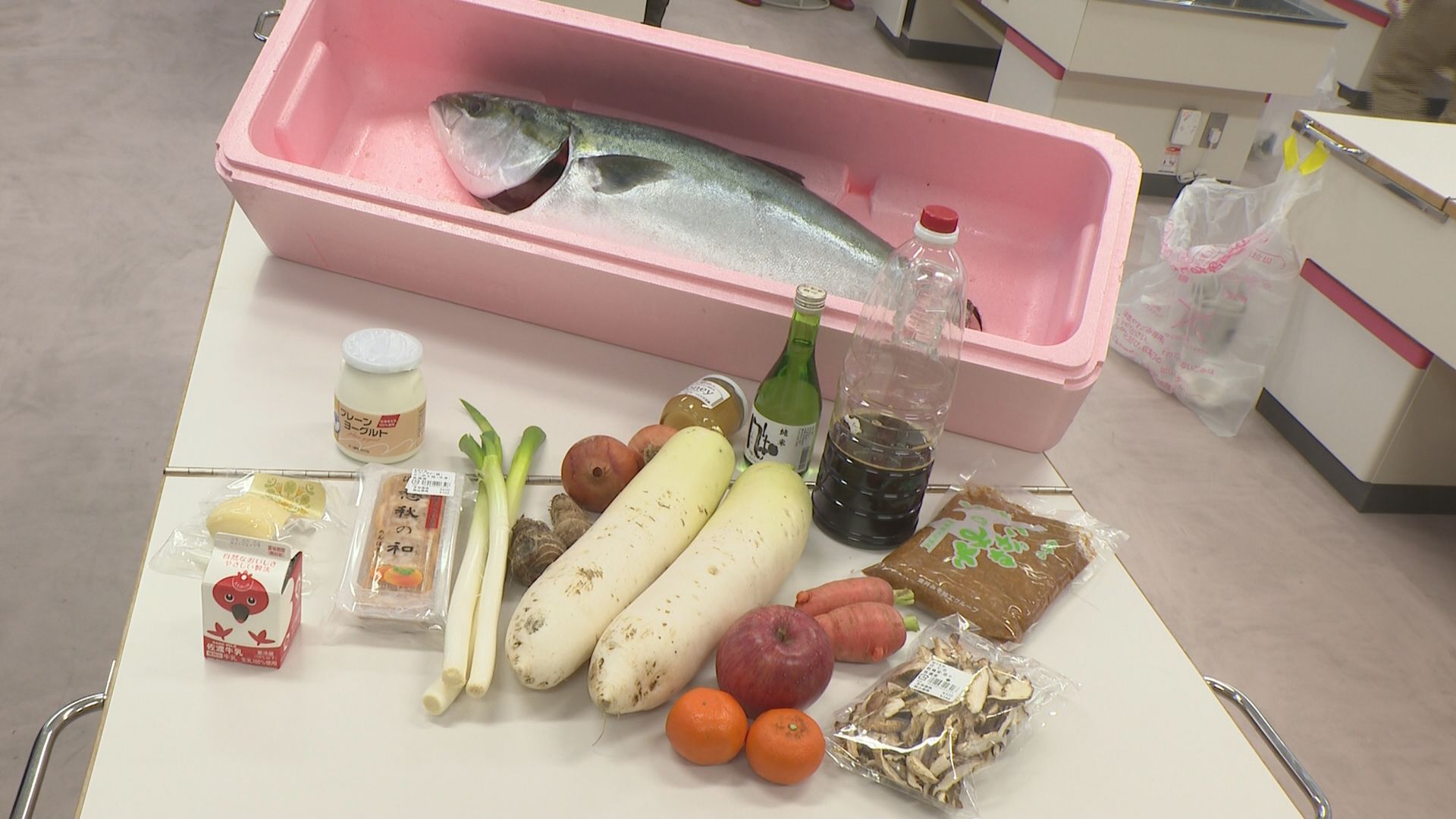 佐渡産100％ 地産地消の昼食づくり／佐渡テレビジョン