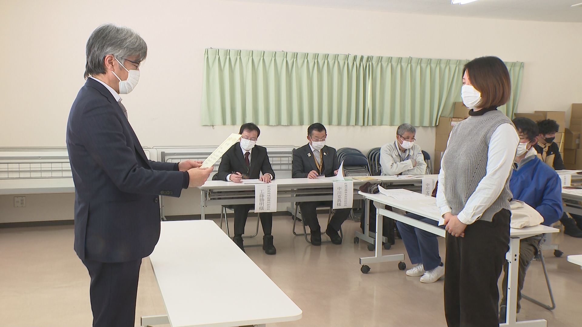 おけさ柿担い育成のため育成塾 修了式／佐渡テレビジョン