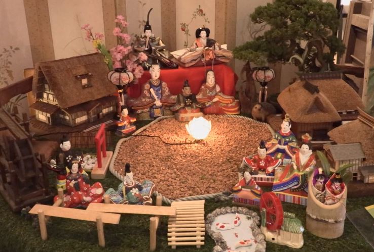 各地でひな人形展示 坂口記念館には「座敷びな」も！
