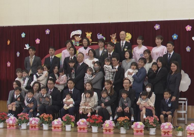 ドキドキ、ワクワク！上越市の公立保育園で入園式