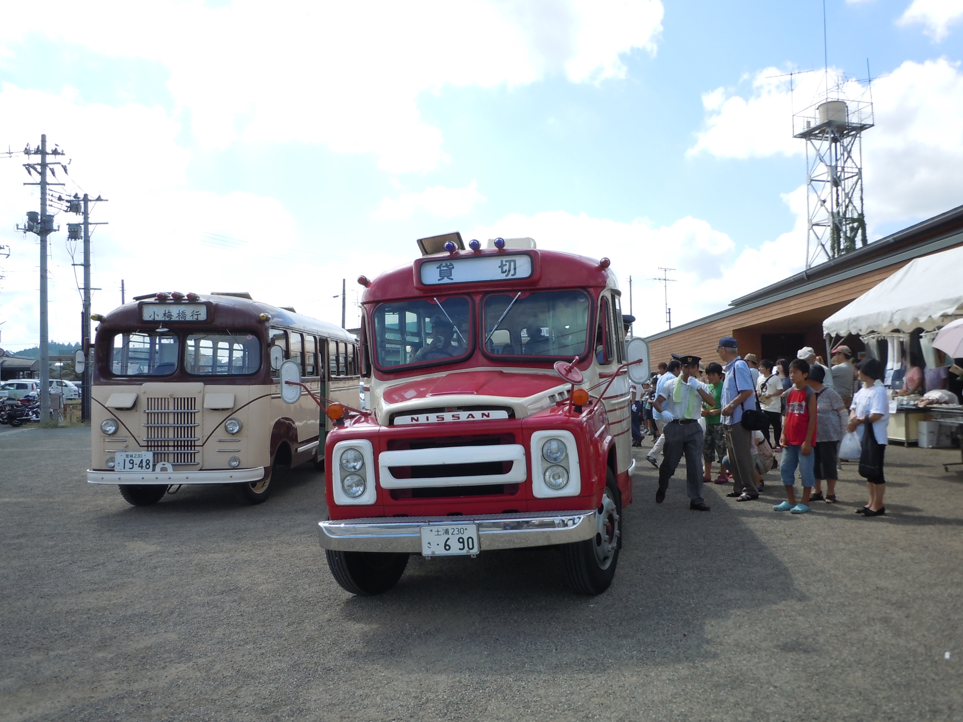 レトロなボンネットバスに体験乗車！5月3～5日 直江津と高田で運行