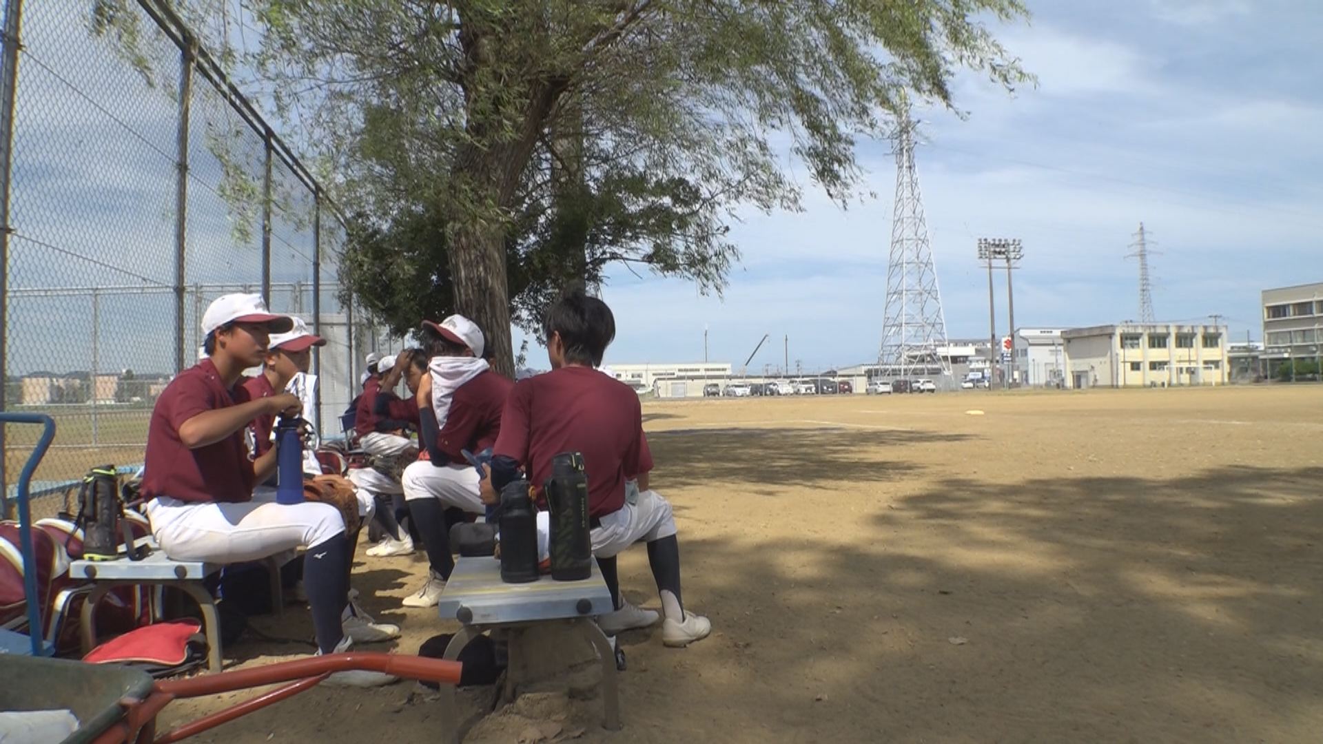 厳しい暑さ続く 中学校部活動は時間短縮など熱中症対策