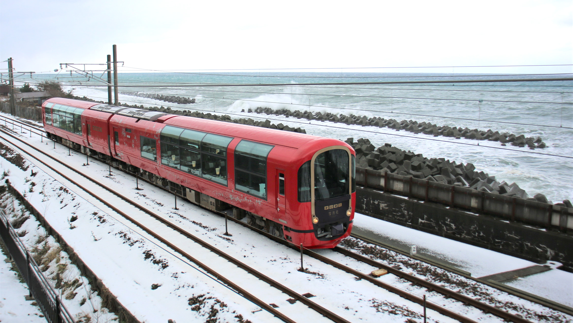 トキ鉄 リゾート列車「雪月花」人気のカニコース予約受付中！