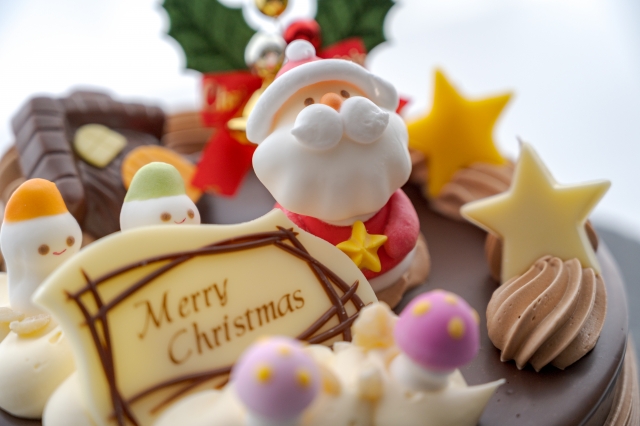 今年のクリスマスケーキはどれにしよう♪2023年チラシを集めてみました②