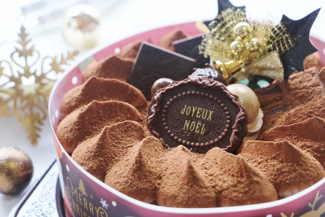 今年のクリスマスケーキはどれにしよう♪2023年チラシを集めてみました③