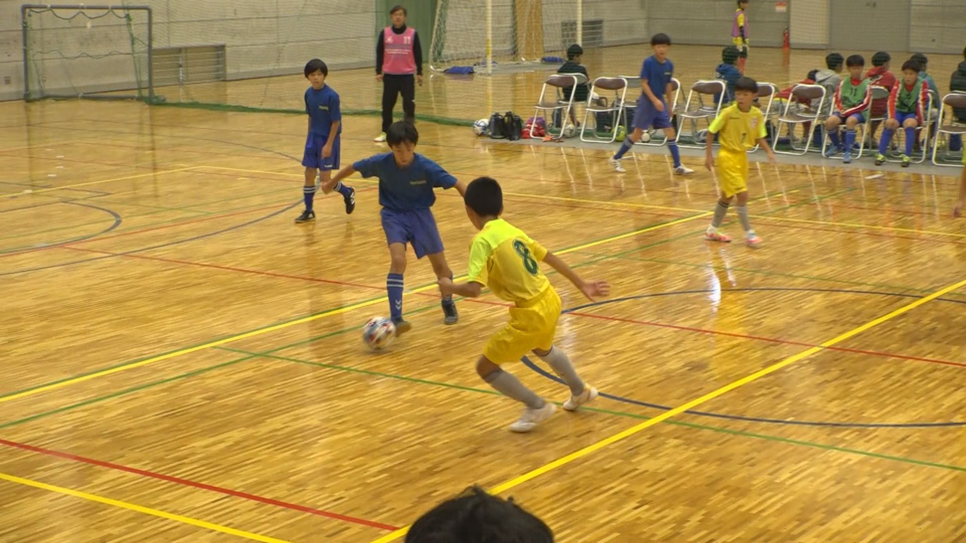 シーズンイン！小学生対象のフットサル選手権開催