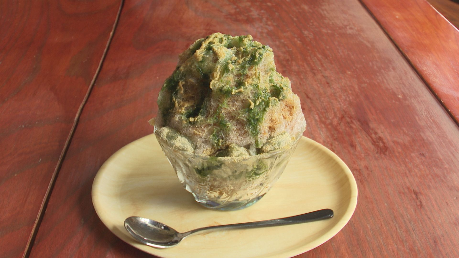 ふわふわ＆もちもち食感！かなざわ総本舗「出陣氷」