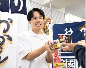 東京の雪国へおかえり！関根学園生徒と東京の学生が物産店開催