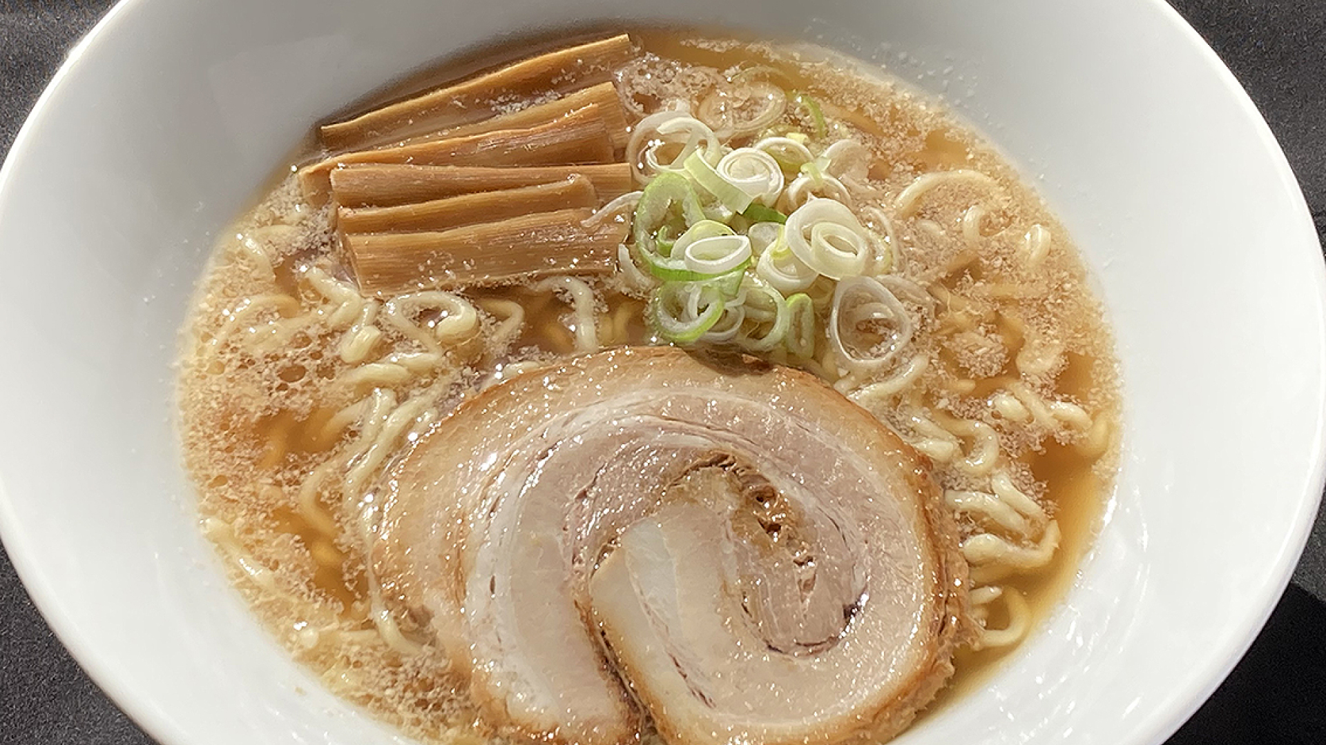 創業40周年のラーメンハウスあおきが1年間にわたってお得な感謝キャンペーン