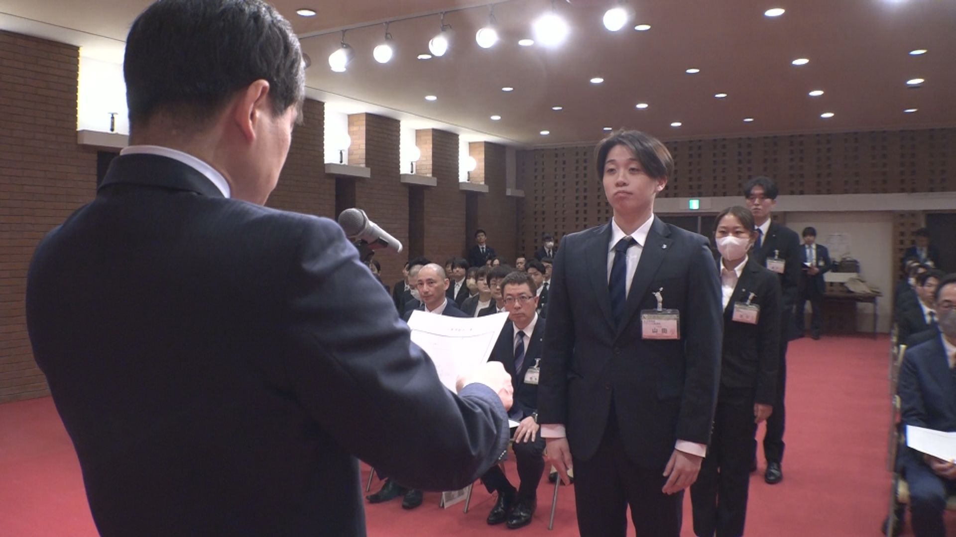 新年度スタート！上越市と妙高市で辞令交付式