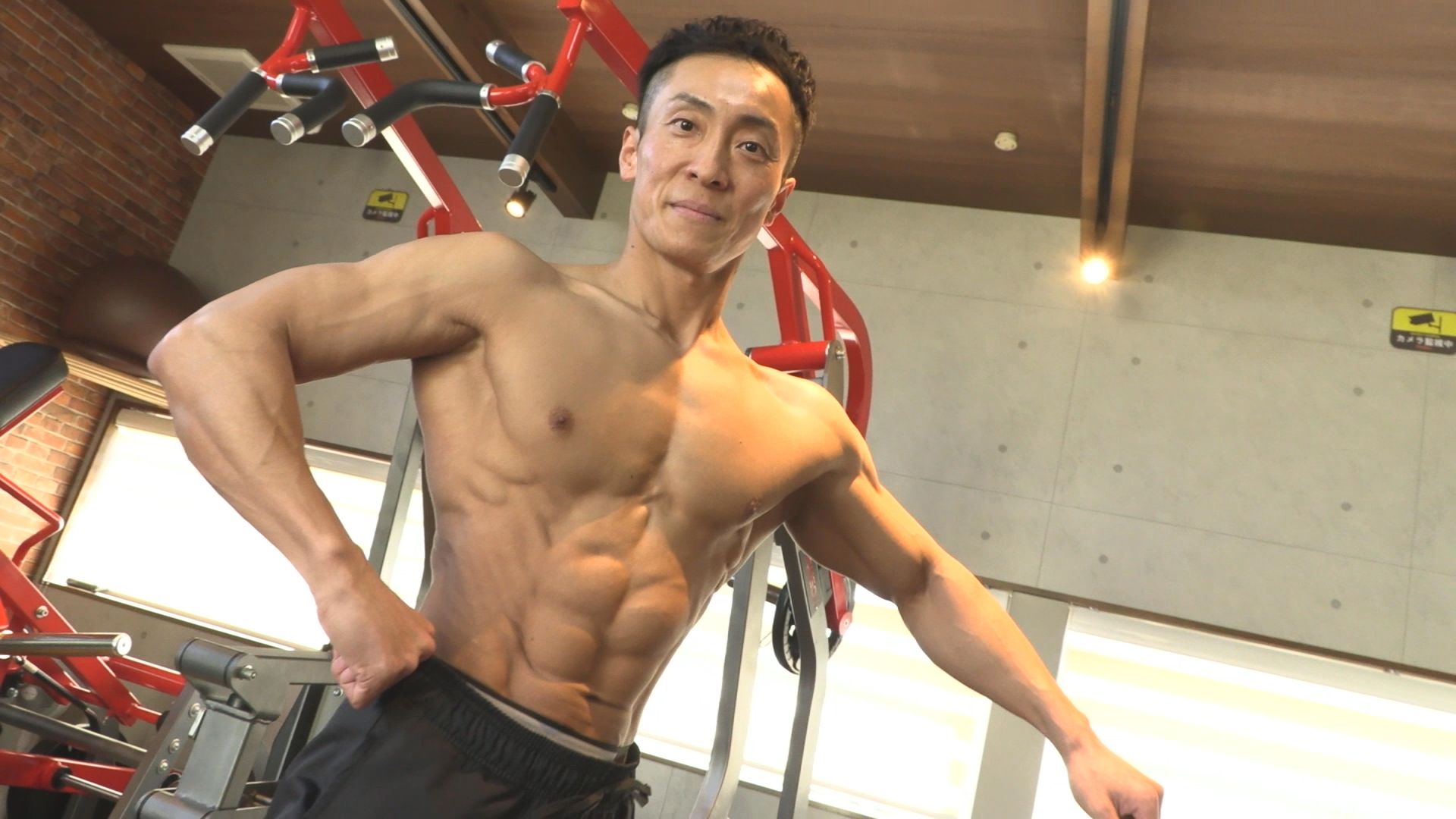 筋肉は決して裏切らない 上越市 永井寛夫さんフィジークで総合優勝　