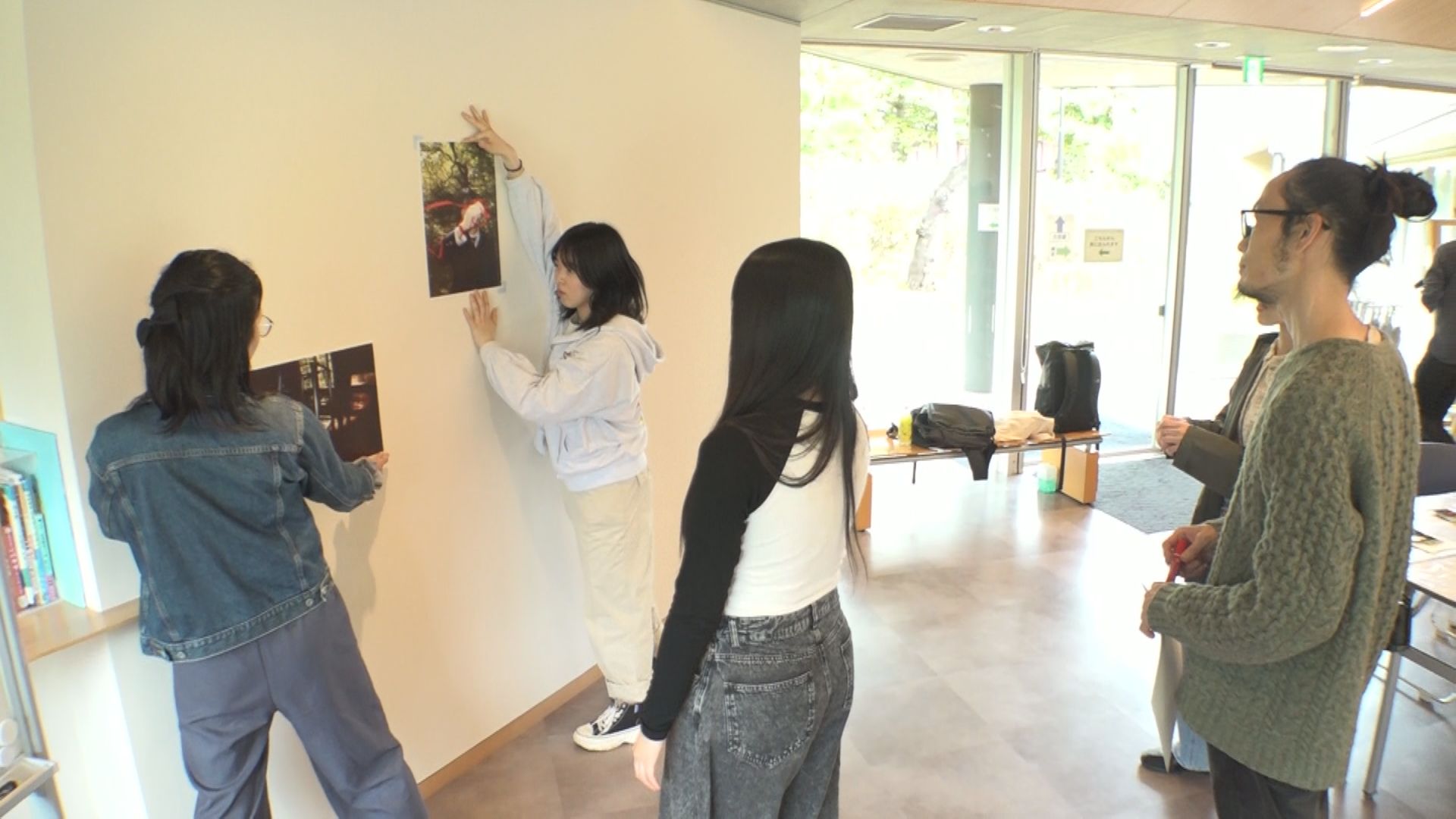 写真で魅せる！高校生が自由な発想で作品展示 小林古径記念美術館