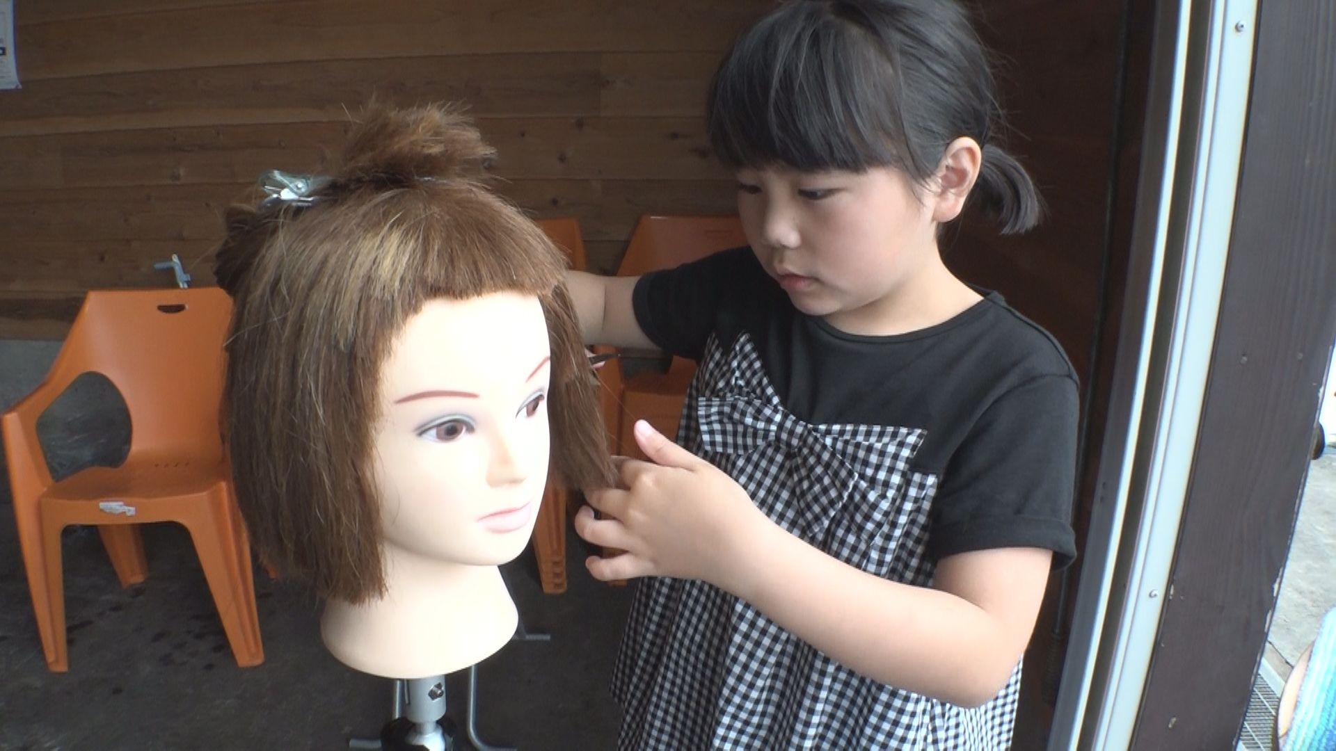 子どもたちが仕事体験「やってみようフェス！」初開催