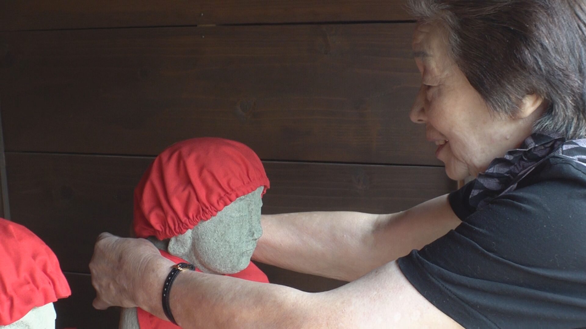 ポムポム地蔵 町原の六面地蔵（まちばらのろくめんじぞう） - 小国町ホームページ