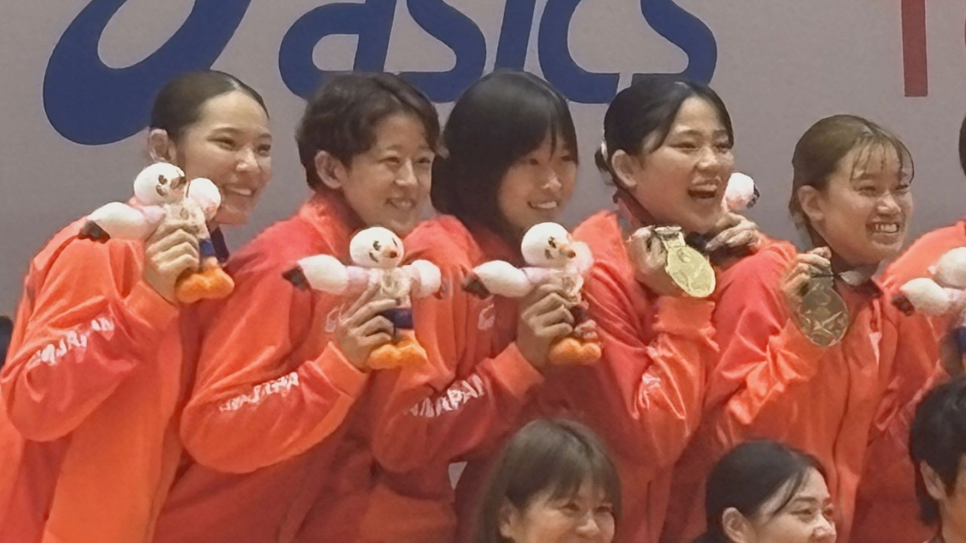 デフバレーボール日本女子8年ぶり金メダル！上越高校 岡田夕愛さんが貢献　