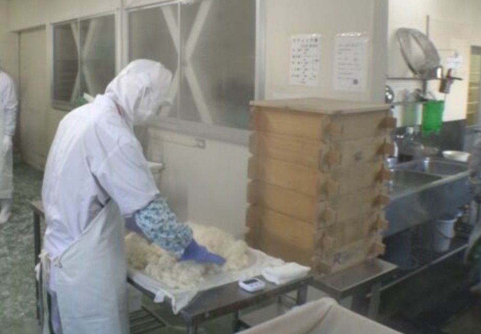 お正月に向けて「久比岐もち」製造最盛期に